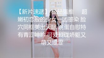 熟女人妻 在家光着屁屁吃大洋吊 展示她一流的口活 边吃边摸逼 最后口爆吃精