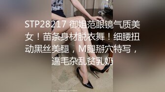 大長腿小姐姐 清純反差女神〖Cola醬〗雙馬尾cola醬已上線，你要不要來騎一下這部解鎖很多姿勢