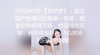 【明星颜值睡衣女神首播】甜美带着一股骚劲，跳蛋塞入粉嫩肥穴，进出拉扯小洞收缩，低低娇喘，叫的好听很诱人