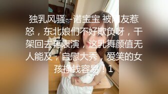 小黑探花骑着小摩托去炮楼，坐着几个小姐姐，应观众要求点御姐，直接开操扶着大屁股后入