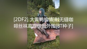 颜值女神卫生间自慰，蓝色假屌地上骑坐，无毛骚穴，表情一脸淫荡