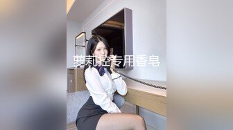 最新流出NTR骚妻性感极品崇黑讨黑BBC女神【爱已婚少妇】私拍②，被黑驴屌花式爆肏3P生猛，国屌已经满足不了了 (7)