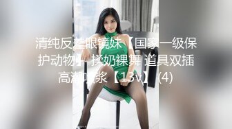 大二情侣宾馆开房时男友打开摄像头要自拍做爱,女友不同意在床上乱躲就是不让操！