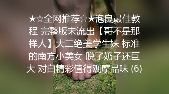 宇宙空间站一样的造型，中间的子宫像个激光炮